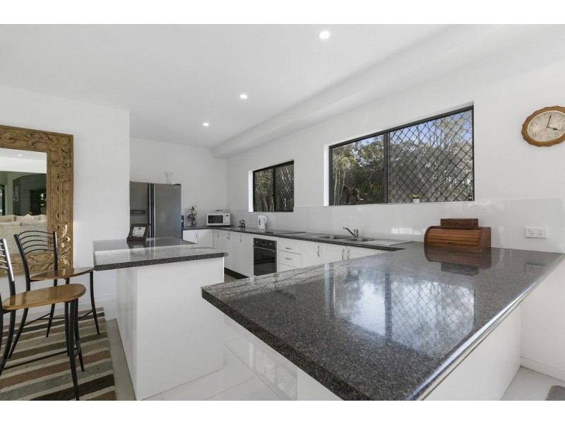 29A Jirrima Cres, Cooroibah QLD 4565