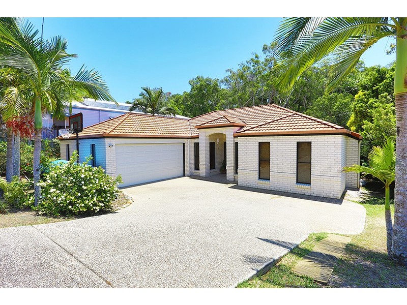17 Burgess Drive, Tewantin QLD 4565