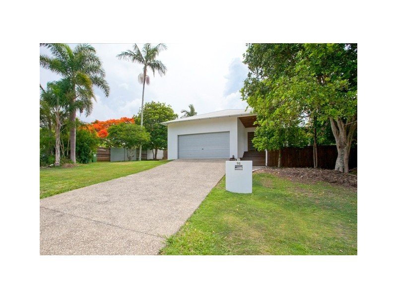 98 Werin Street, Tewantin QLD 4565