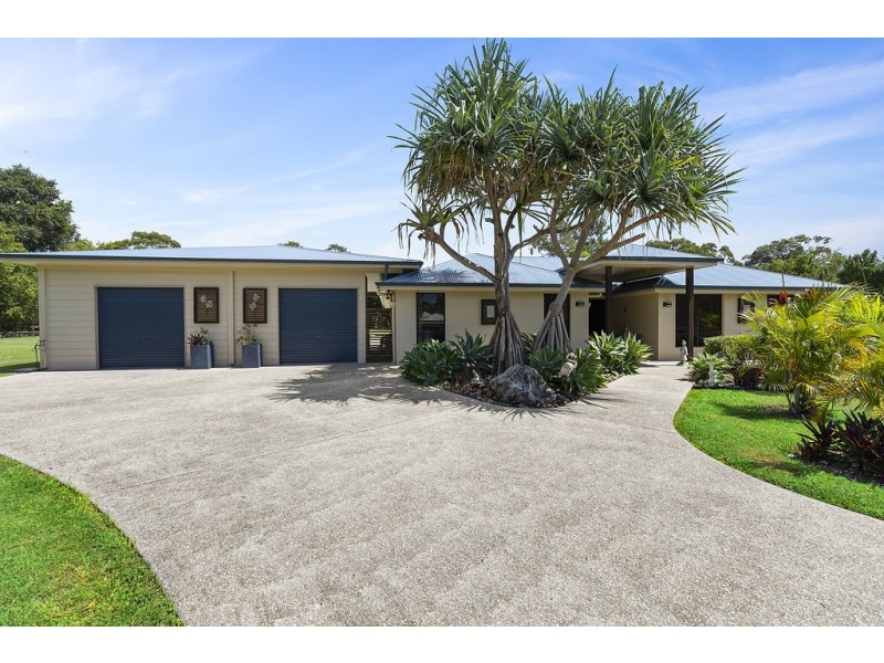 39 Edington Drive, Cooroibah QLD 4565