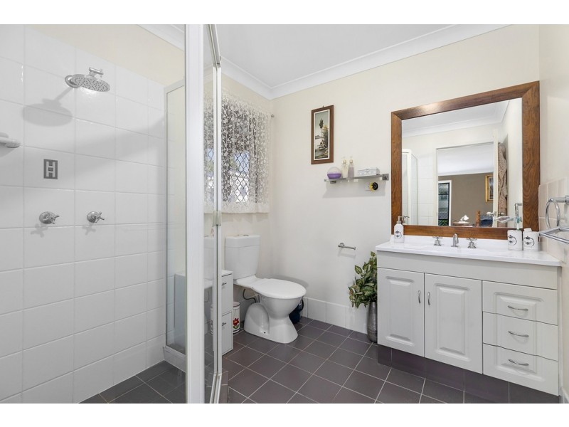 39 Edington Drive, Cooroibah QLD 4565