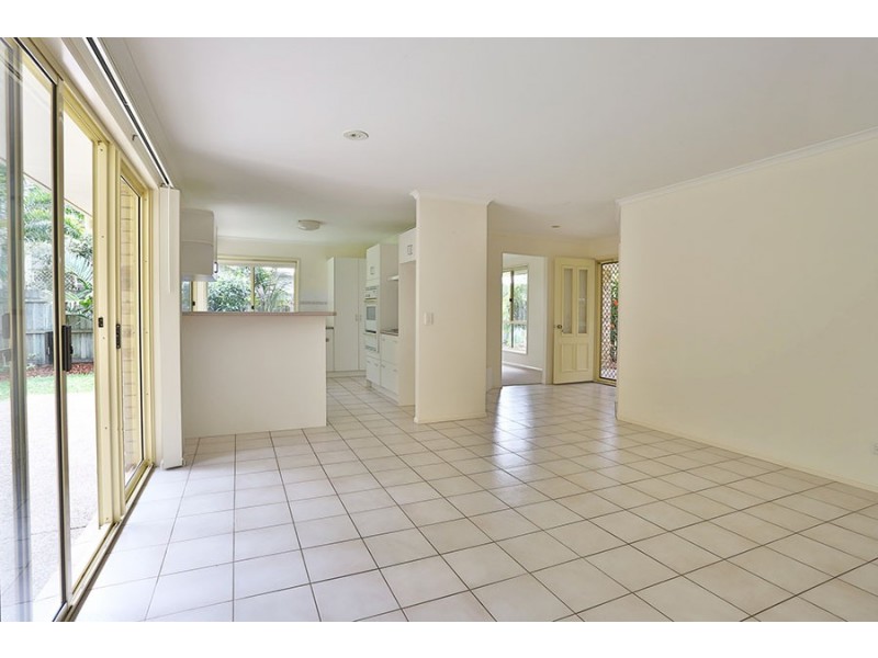 13 Tinaroo Place, Tewantin QLD 4565