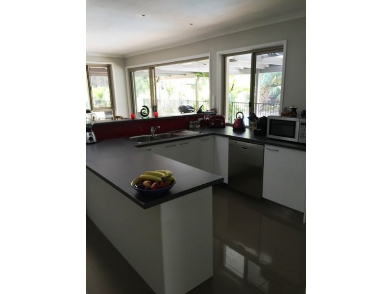 12 Lake Entrance Boulevard, Noosaville QLD 4566