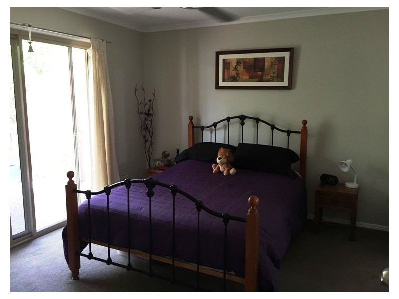 12 Lake Entrance Boulevard, Noosaville QLD 4566