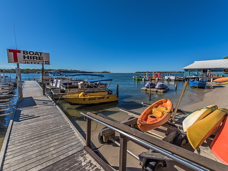 15 / 287 “Offshore Noosa” Gympie Terrace, Noosaville QLD 4566