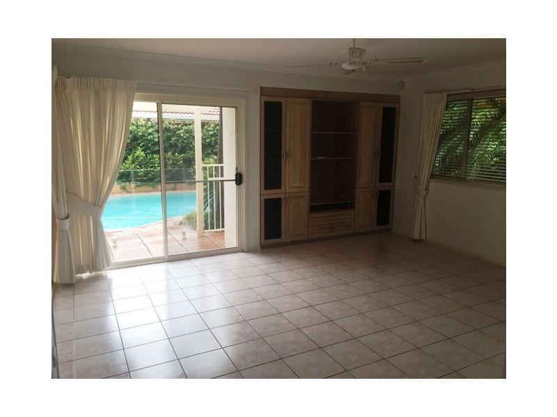 9 Sternlight Street, Noosa Waters QLD 4566