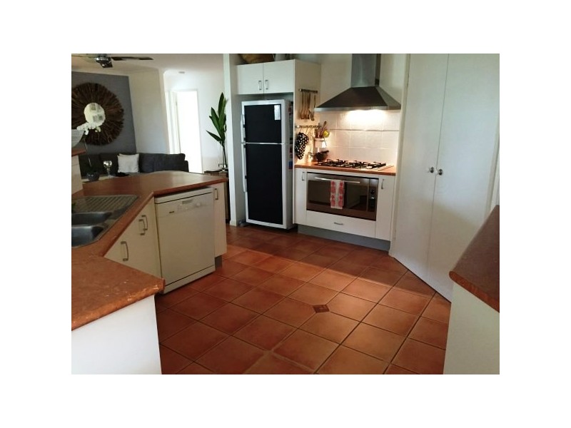 21 Leafhaven Drive, Tewantin QLD 4565