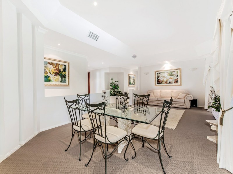 33 Cooroibah Crescent, Tewantin QLD 4565