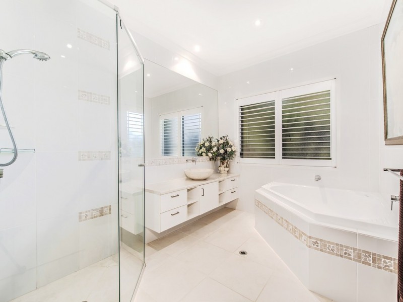 33 Cooroibah Crescent, Tewantin QLD 4565