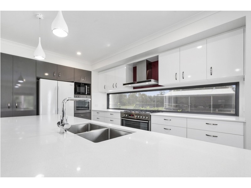 70 Lancaster Lane, Cooroibah QLD 4565