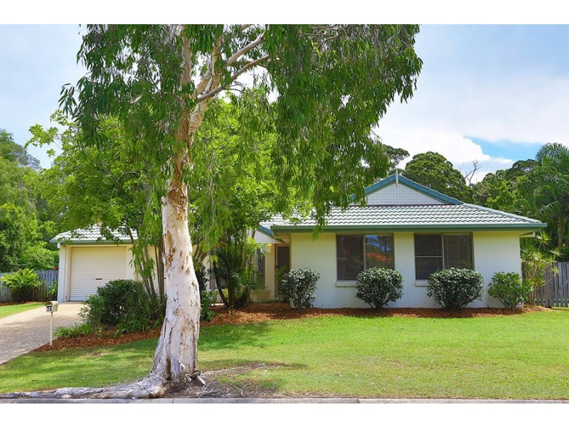 74 Lake Entrance Boulevard, Noosaville QLD 4566
