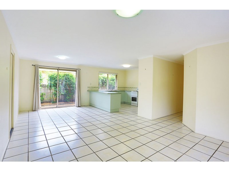 74 Lake Entrance Boulevard, Noosaville QLD 4566