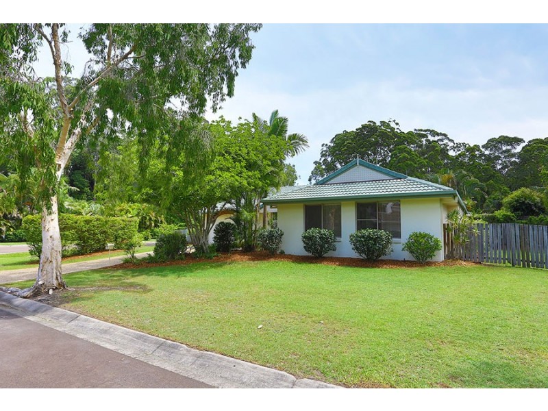 74 Lake Entrance Boulevard, Noosaville QLD 4566