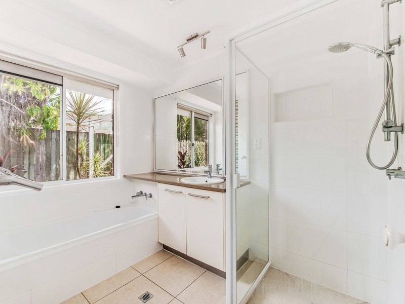 24 Cedarleigh Drv, Tewantin QLD 4565