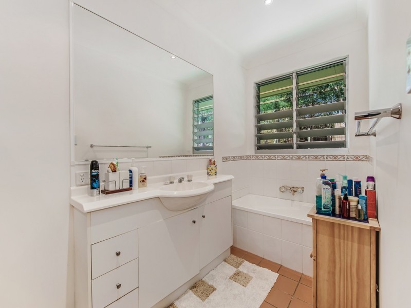 60 Bushlands Drive, Noosaville QLD 4566