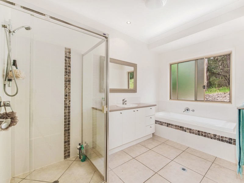20 Panavista Court, Doonan QLD 4562