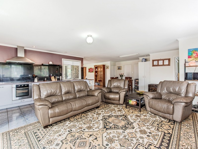 31 Turpentine Road, Cooroibah QLD 4565