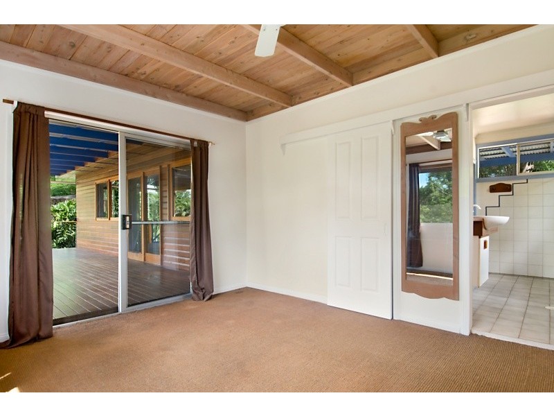 230 Gumboil Road, Tinbeerwah QLD 4563