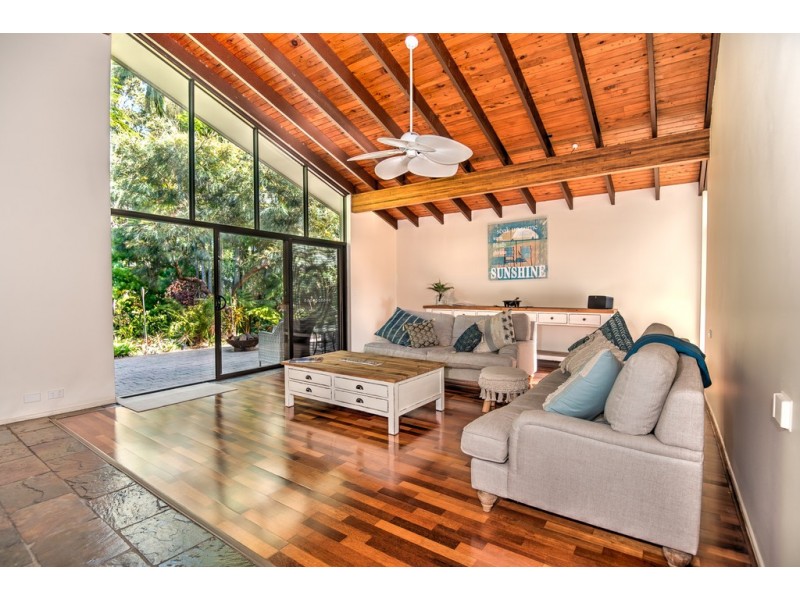 4 Cedarleigh Drive, Tewantin QLD 4565