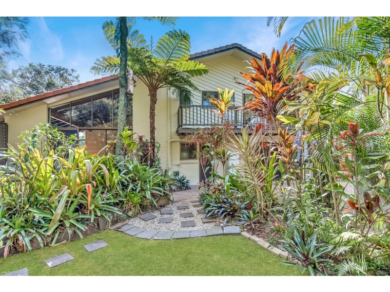 4 Cedarleigh Drive, Tewantin QLD 4565