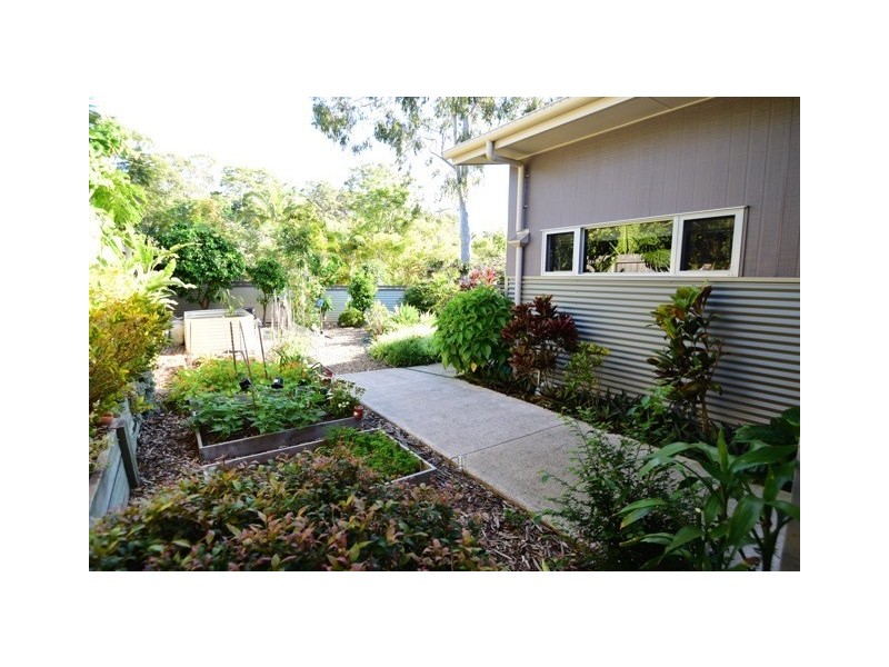 6 Woongar Street, Boreen Point QLD 4565