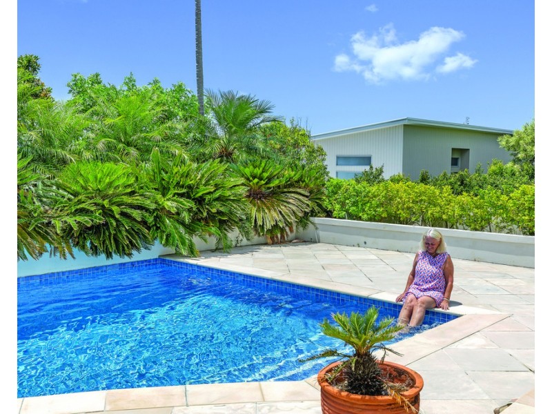 18 Southern Cross Parade, Sunrise Beach QLD 4567