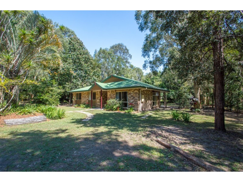 7 Coach Court, Cooroibah QLD 4565