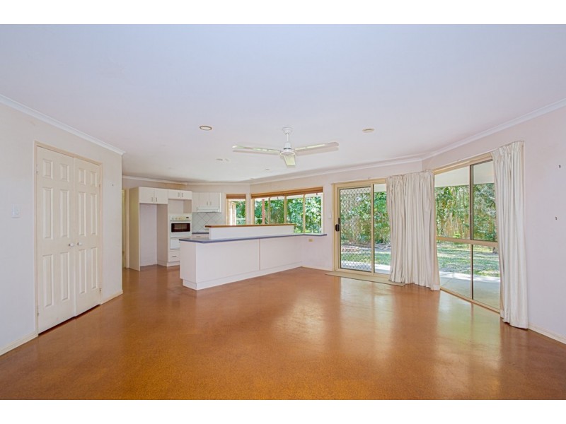 7 Coach Court, Cooroibah QLD 4565