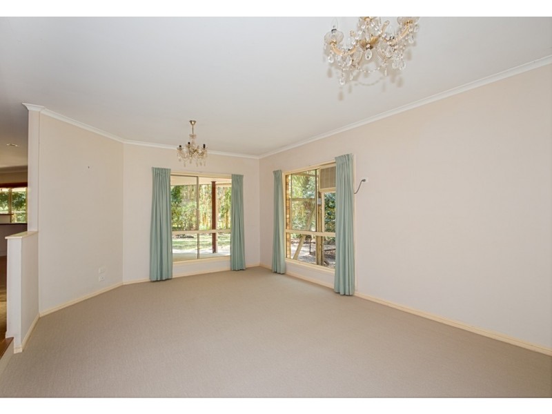 7 Coach Court, Cooroibah QLD 4565