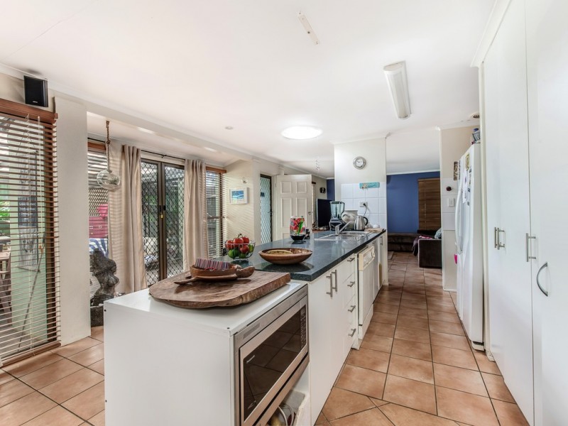 33 Griffith Avenue, Tewantin QLD 4565