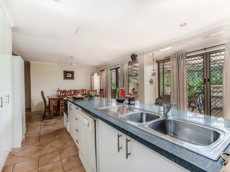 33 Griffith Avenue, Tewantin QLD 4565