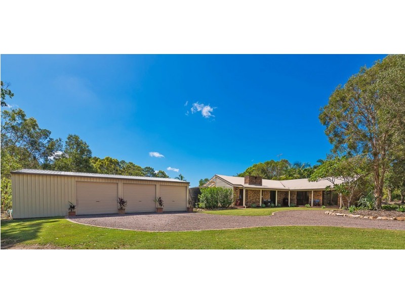4 Illoura Place, Cooroibah QLD 4565