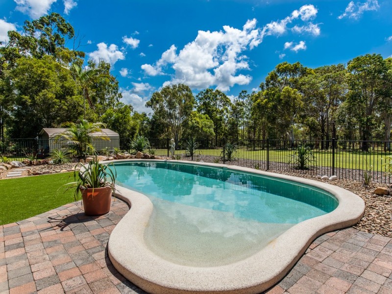 4 Illoura Place, Cooroibah QLD 4565