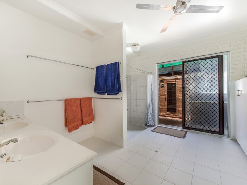 41 Morning Glory Drv, Cooroibah QLD 4565