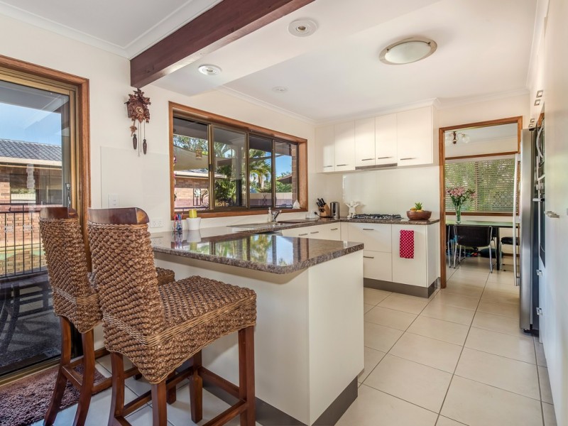 18 Outlook Drive, Tewantin QLD 4565