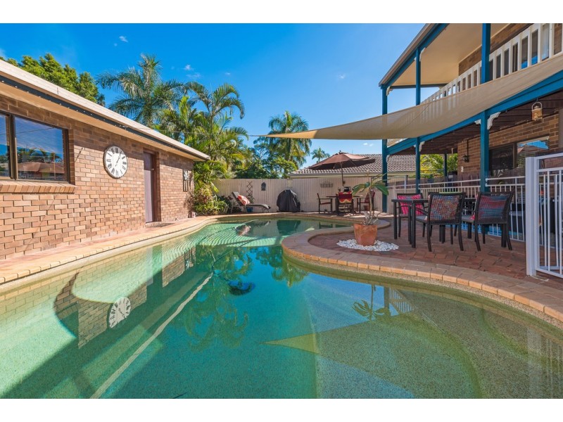 18 Outlook Drive, Tewantin QLD 4565
