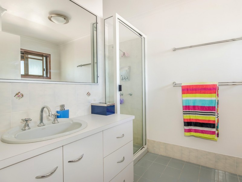 18 Outlook Drive, Tewantin QLD 4565