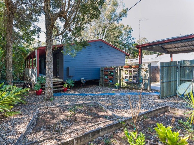 19 Pines Avenue, Cooroibah QLD 4565