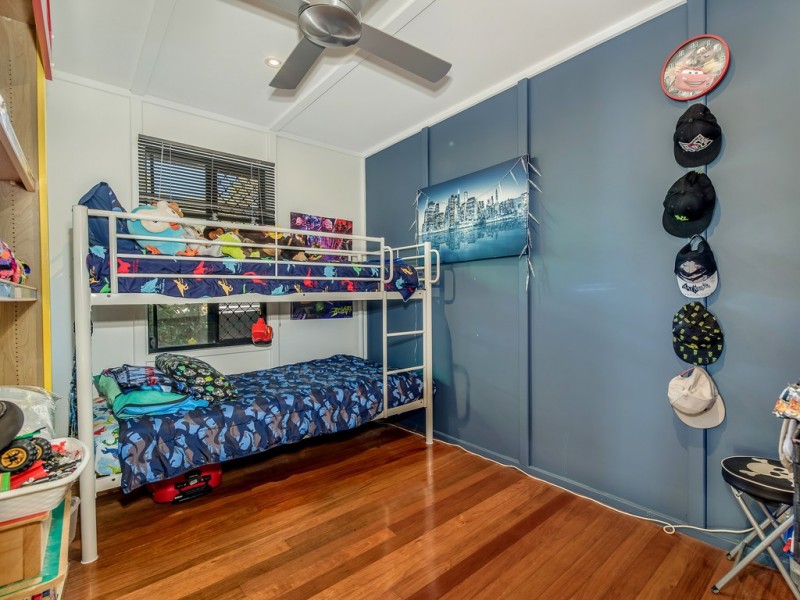 19 Pines Avenue, Cooroibah QLD 4565