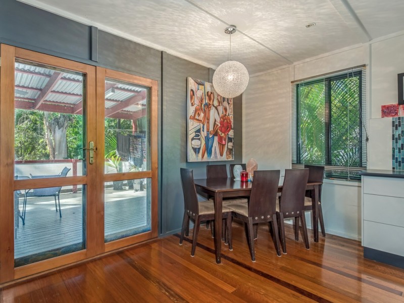 19 Pines Avenue, Cooroibah QLD 4565