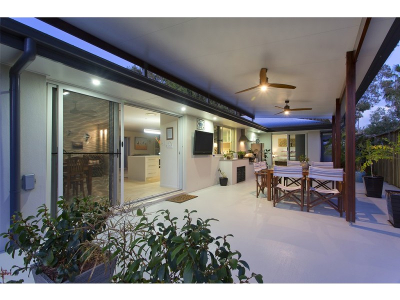 25 Tait Street, Tewantin QLD 4565