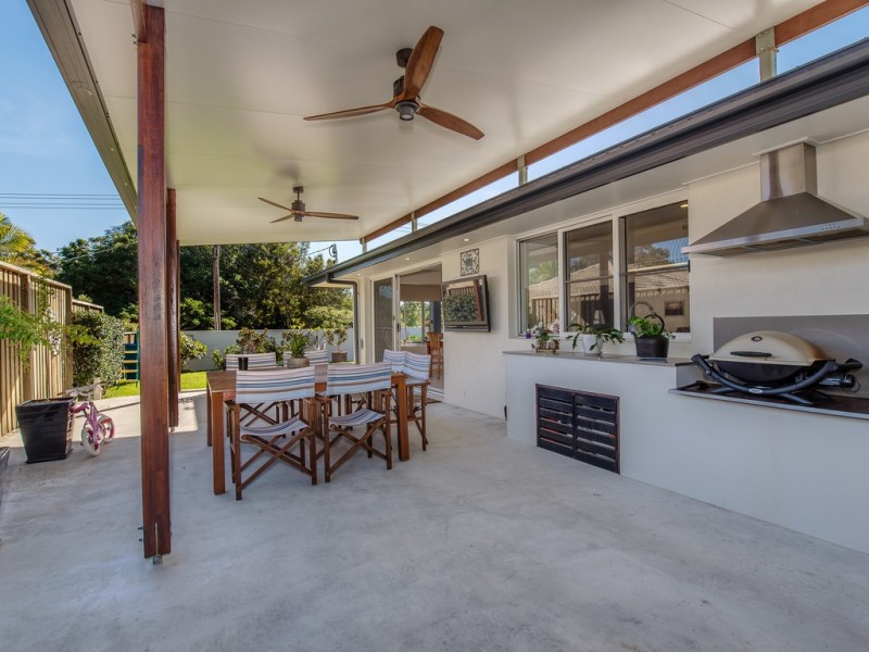 25 Tait Street, Tewantin QLD 4565