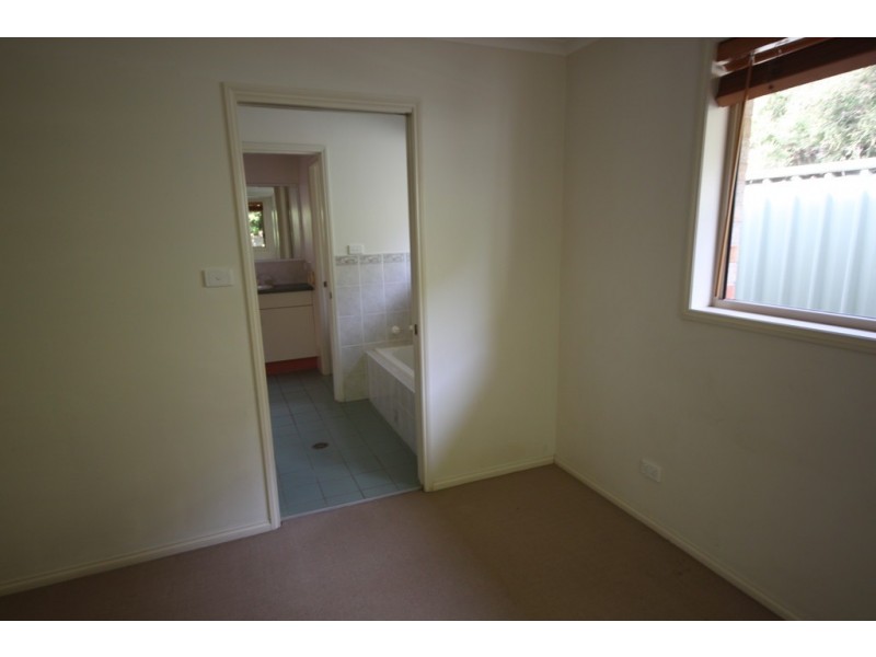 8 Locksley Place, Port Macquarie NSW 2444