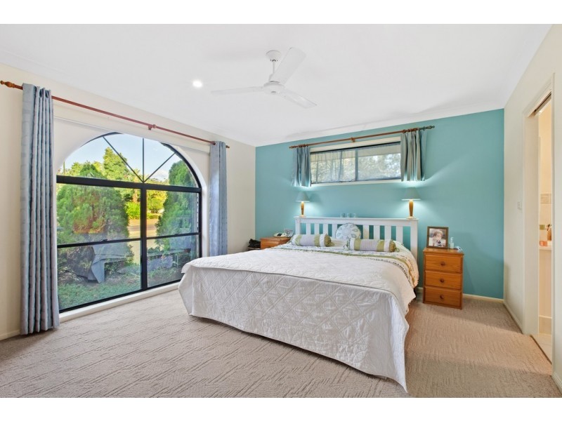 31 Lakeside Way, Lake Cathie NSW 2445