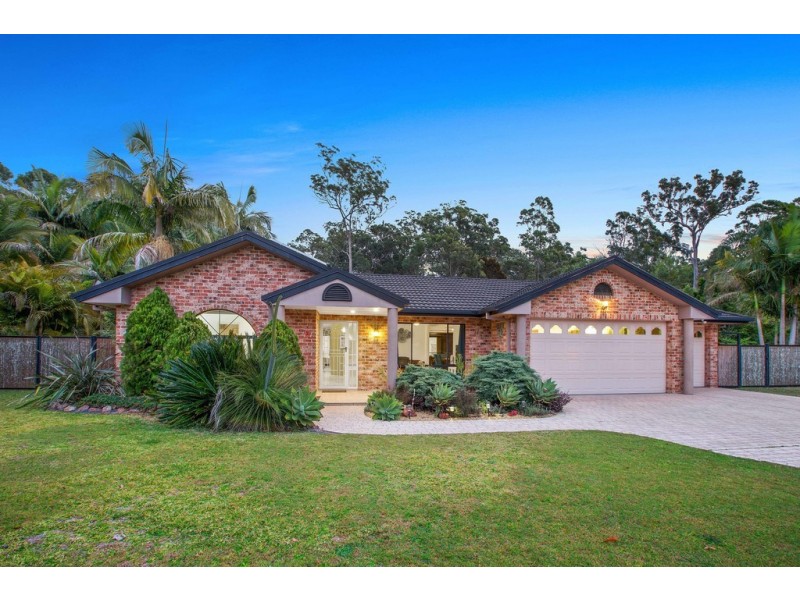 31 Lakeside Way, Lake Cathie NSW 2445