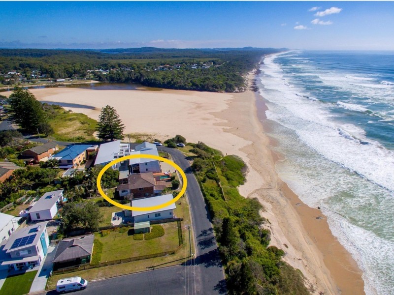 1 Illaroo Road, Lake Cathie NSW 2445