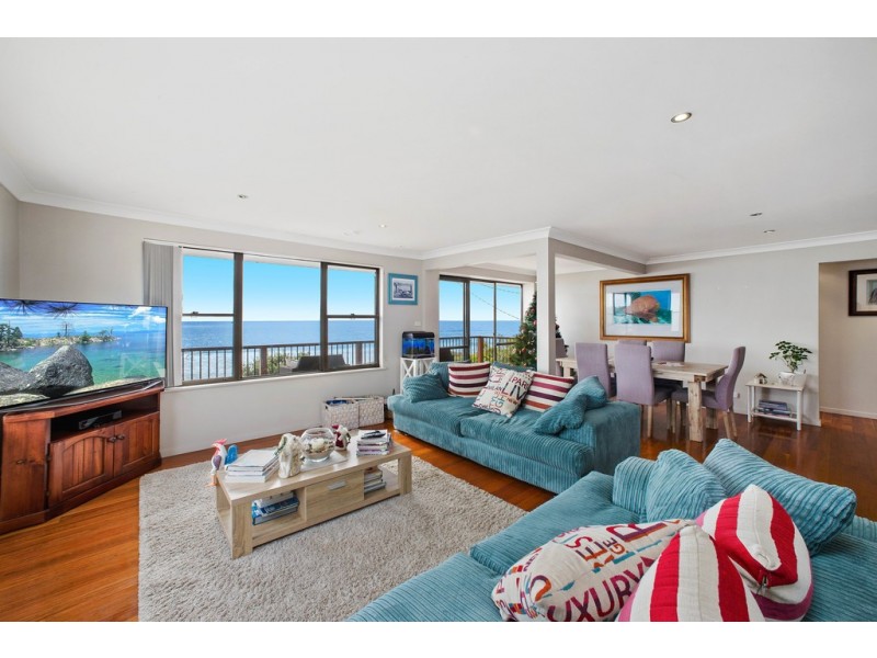 1 Illaroo Road, Lake Cathie NSW 2445