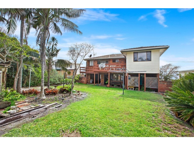 1 Illaroo Road, Lake Cathie NSW 2445