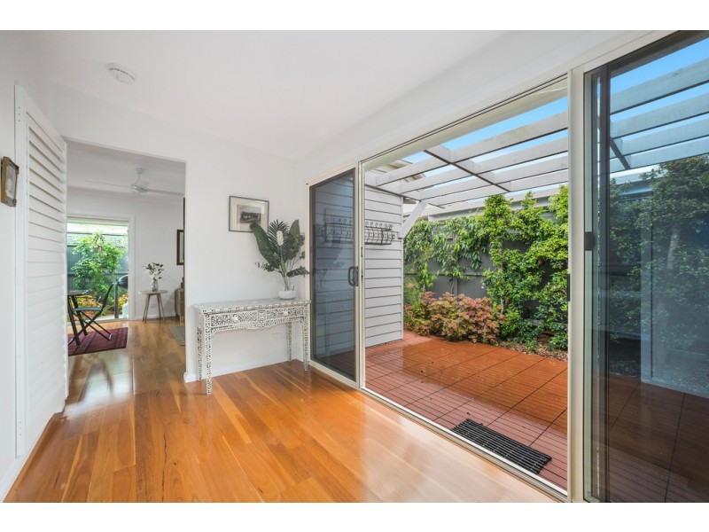 10 Southern Ocean Street, Lake Cathie NSW 2445