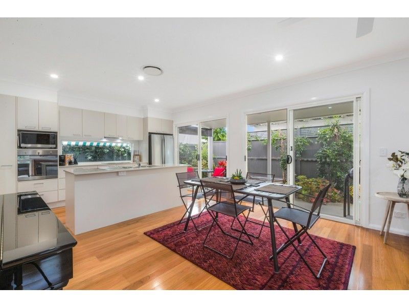 10 Southern Ocean Street, Lake Cathie NSW 2445